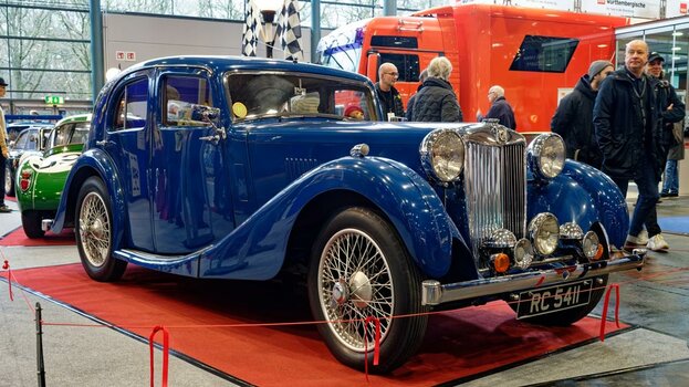 MG-VA-Saloon-1937-(2)_DxO.jpg