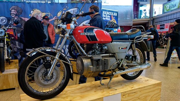 Hercules-Wankel-1974-(2)_DxO.jpg