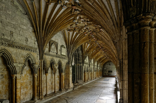 Canterbury-Cathedral-(2)_DxO.jpg