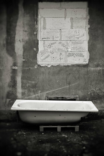 Bathtub.jpg