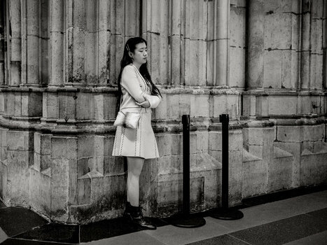 Asian_Girl_03_Cathedral.jpg