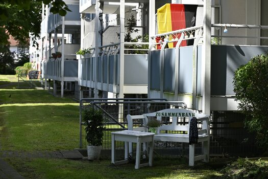 Meike-9.jpg Meike-9.jpg
