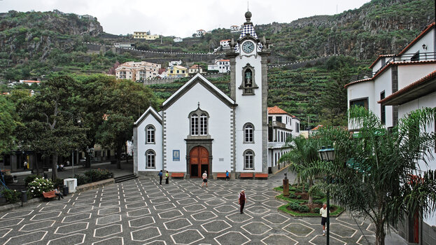 P.Madeira.Ribeira-Brava.jpg