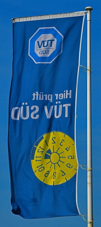 TÜV 1.jpg