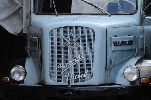 1951-1961 HENSCHEL HS.f.jpg