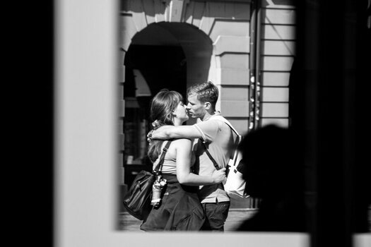 _ROB8126-2 Street Bern Kuss.jpg