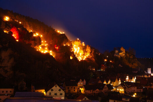 19_01-06Pottenstein Lichterfest0013-Bearbeitet.jpg