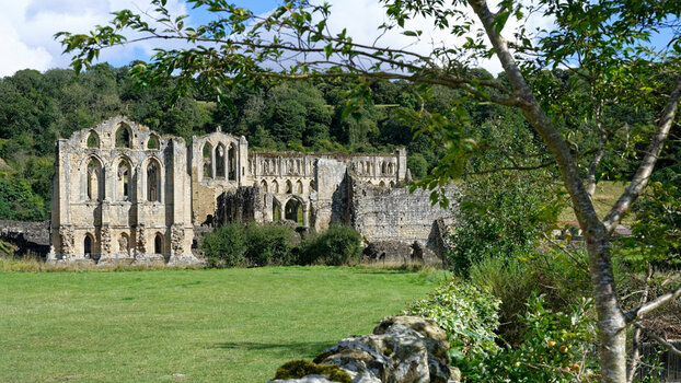 Rievaulx-Abbey---(1)_2024_DxO.jpg