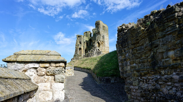 Scarborough-Castle-(2)_2024_DxO.jpg