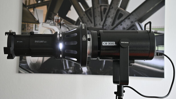 LED-1.jpg LED-1.jpg