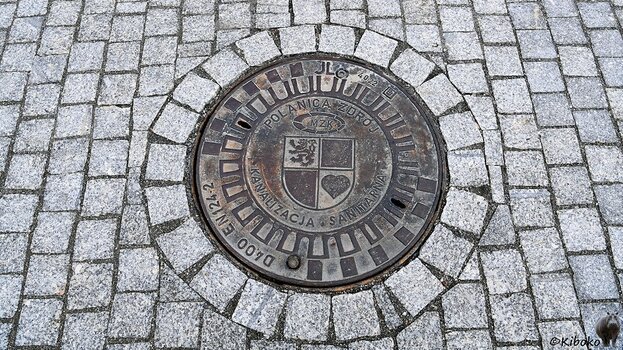 s230521_0843_PolanicaZdroj_Kanaldeckel_7713.jpg s230521_0843_PolanicaZdroj_Kanaldeckel_7713.jpg
