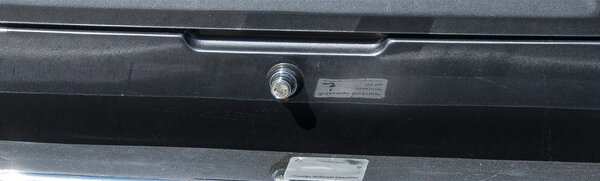ar-515-02.jpg