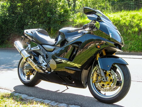 ZX-12_0040_RealPhoto-v3_x2_5632x4224_2pass_MoreDetail-v3.jpeg