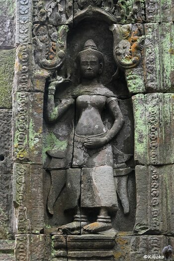 s230112_0952_TaProhm_DancingHall_2169_h.jpg