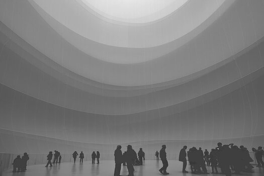 Christo-Gasometer-innen.jpg