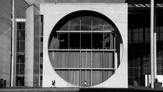 _ROB8843 Berlin Kanzleramt.jpg