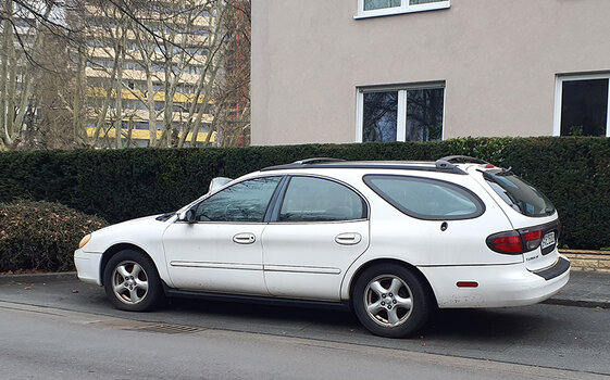 Ford Taurus