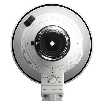 k_017_SIGMA_300-600mm F4 DG OS Sports_L Mount_tripod socket click switch.jpg