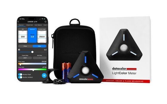 k_10. Datacolor_LightColor Meter_Group of all accessories.jpg