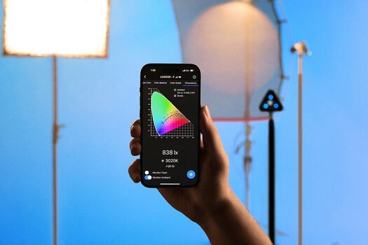 k_Datacolor_LightColor Meter_3483 retouched.jpg