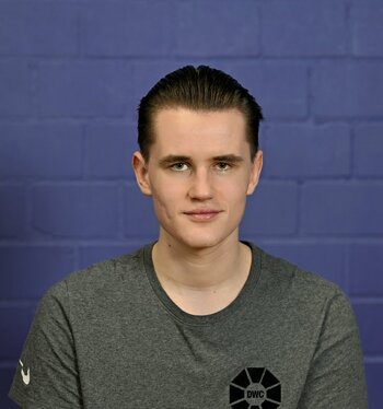 Meike-10.jpg