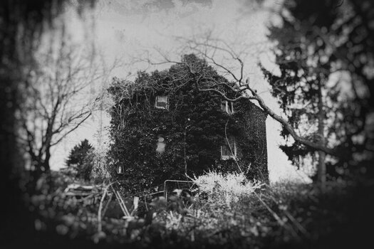 Spooky_House.jpg