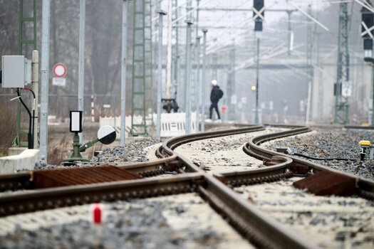 Über die Bahn.jpg
