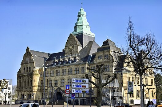 Meike-7.jpg