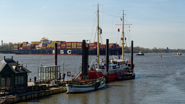 Oevelgönne_Hafen_2025_DxO.jpg