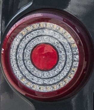 ar-555-01.jpg