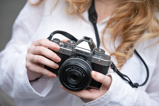 k_Nikon_Zf_Siber_01.jpg
