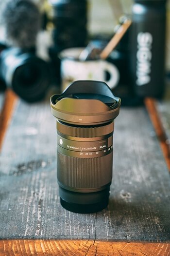 k_064_Sigma_20-200mm_F3.5-6.3_DG_C_L-Mount_Product_Herve Rannu.jpg k_064_Sigma_20-200mm_F3.5-6.3_DG_C_L-Mount_Product_Herve Rannu.jpg