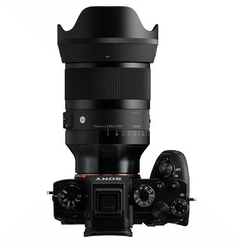 k_017_Sigma_35mm_F1.2_DG_II_A_mit Sony Kamera.jpg