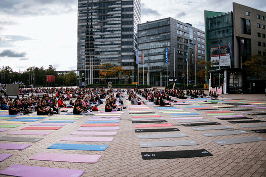 Yoga01.jpg Yoga01.jpg