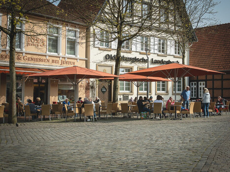 BR110425-28.jpg