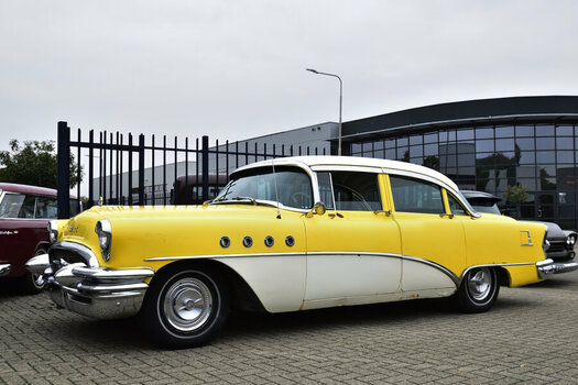 Buick Special Roadmaster 1955 (2).JPG
