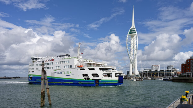 Portsmouth_habour_Victoria-of-Wight-(2)_2025_DxO.jpg