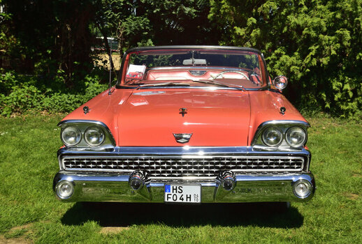 Ford Fairlane 500.JPG