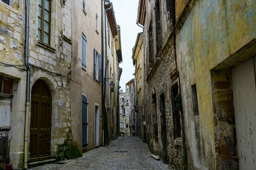 Viviers (Frankreich).jpg