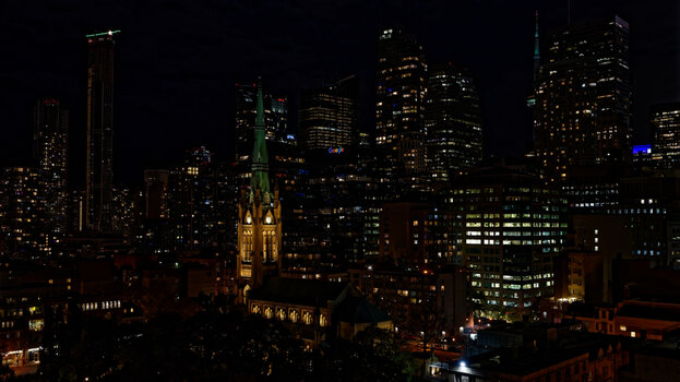 St-James-Cathedral_night-(2)_2025_DxO.jpg