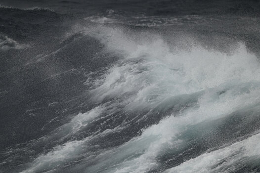 Semi_26_Waves.JPG