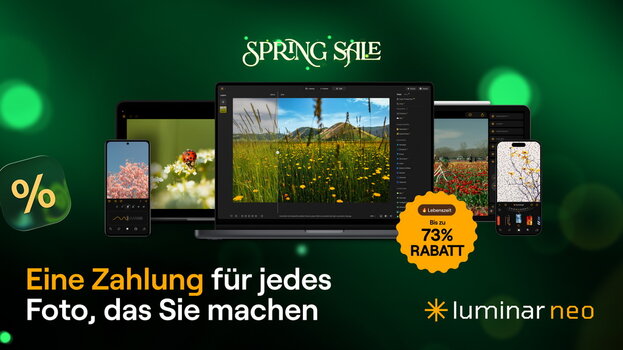 Werbebanner zum Skylum Spring Sale für Luminar Neo auf grünem, dezentem Bokeh-Hintergrund. Zu sehen sind ein Laptop, ein Tablet und zwei Smartphones, die die Software im Einsatz bei Landschafts- und Makrofotografie zeigen. Der Text im Bild lautet: „SPRING SALE“, „Eine Zahlung für jedes Foto, das Sie machen“ sowie ein gelbes Siegel mit der Aufschrift „Lebenszeit – Bis zu 73% RABATT“. Unten rechts befindet sich das Luminar Neo Logo.