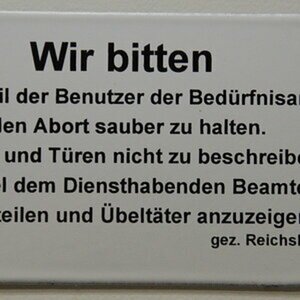 Wir bitten [Klo]