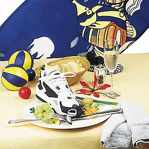 6 x 6 cm Dia,
Werbeaufnahme für ein Sportstudio, Thema:
Probierwochen