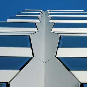 Hauptgebäude der SIA
Verband der Ingenieure und Archithekten
an der Selnaustrasse in Zürich

http://tinyurl.com/3uh5zs