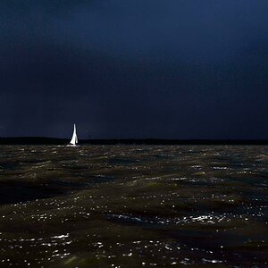 Segelboot vor dem Gewitter