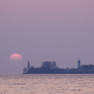 Rote Sonne über Lindau