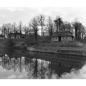 Nikon F100, Neopan 400, Nikkor 24/2.8 AiS