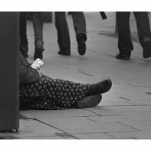 Nikon F100, Nikkor 200/4 AiS, Ilford Delta 400
