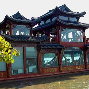 Schwimmendes Restaurant auf dem Westlake in Hangzhou-China